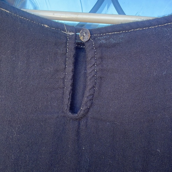 Like New calme midi Dress! Size Medium - Picture 7 of 7